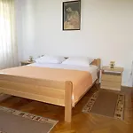 With A Parking Space Malinska, Krk - 19270 Apartman